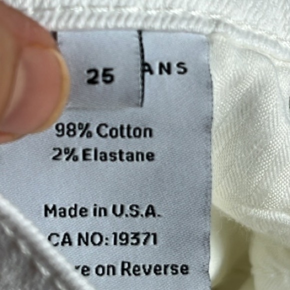 🆕 James Jeans Mid Rise Ciggy Jean Distressed Knee Frayed Hem White Size 25 - Picture 10 of 14